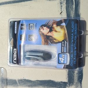 Digital MP3 Audio player with FM radio. 4GB holds 2000 songs. Brand New
